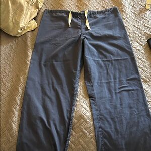 Urbane scrub pants size small. Great condition. Barely worn
